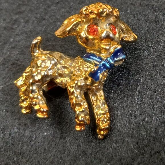 Gold tone Little Lamb Brooch Country core - Picture 1 of 7